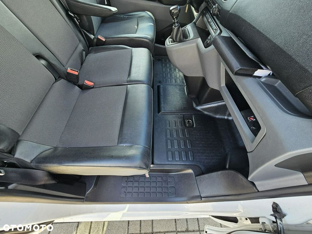 Opel Vivaro - 35