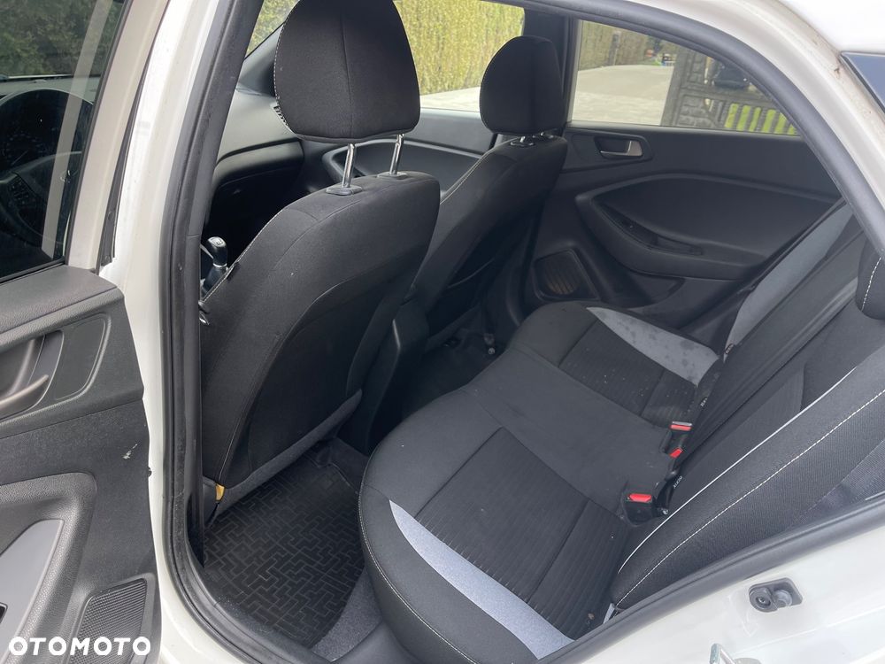 Hyundai i20 1.2 BlueDrive Elegant - 11