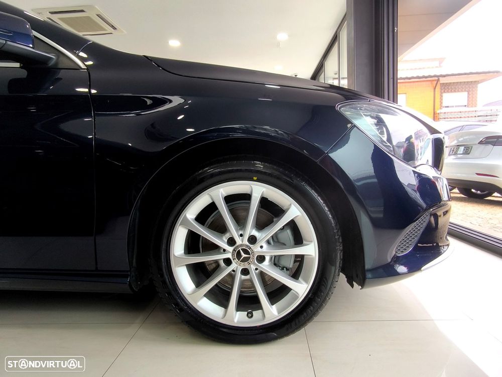 Mercedes-Benz CLA 180 d Shooting Brake Urban - 8