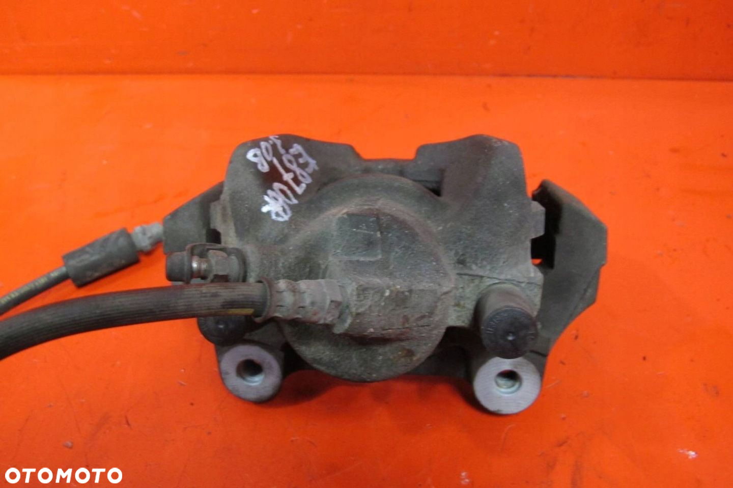 BMW 1 E87 3.0 i N52B30A E81 E89 ZACISK HAMULCOWY JARZMO PRAWY PRZÓD 54/24 - 4