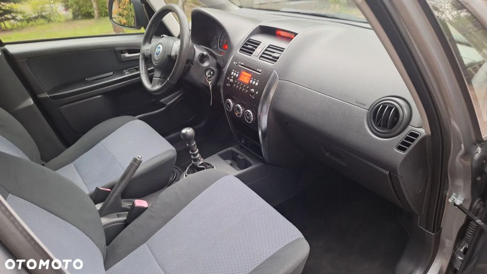 Fiat Sedici 1.9 Multijet DPF 4x4 Dynamic - 9