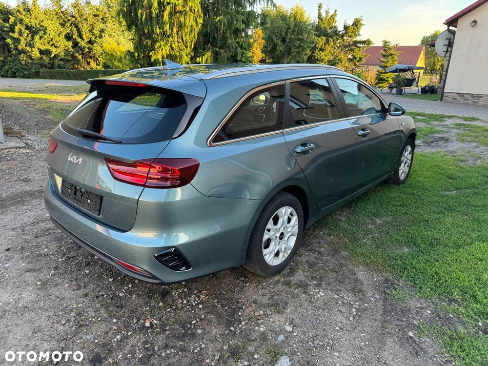 Kia Ceed 1.6 CRDi (48V Mild-Hybrid) DCT7 Vision - 7