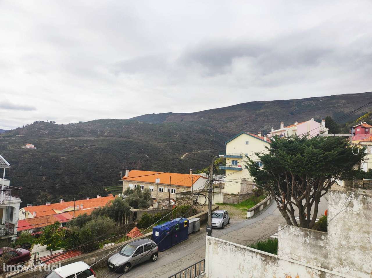 Edifício c/ 2 Apartamentos T3 e espaço comercial - Covilhã - Grande imagem: 5/12