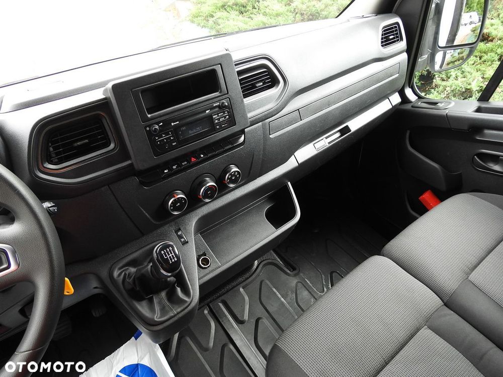 Renault MASTER PLANDEKA 10 PALET WEBASTO KLIMATYZACJA TEMPOMAT LEDY PNEUMATYKA  165KM - 31