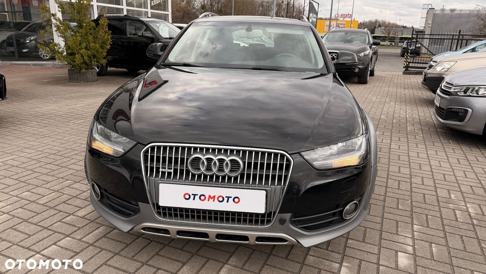 Audi A4 Allroad - 12