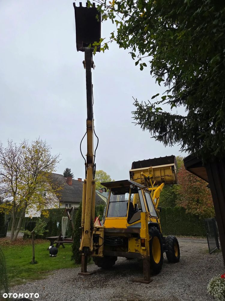 Caterpillar CAT 428B - 9