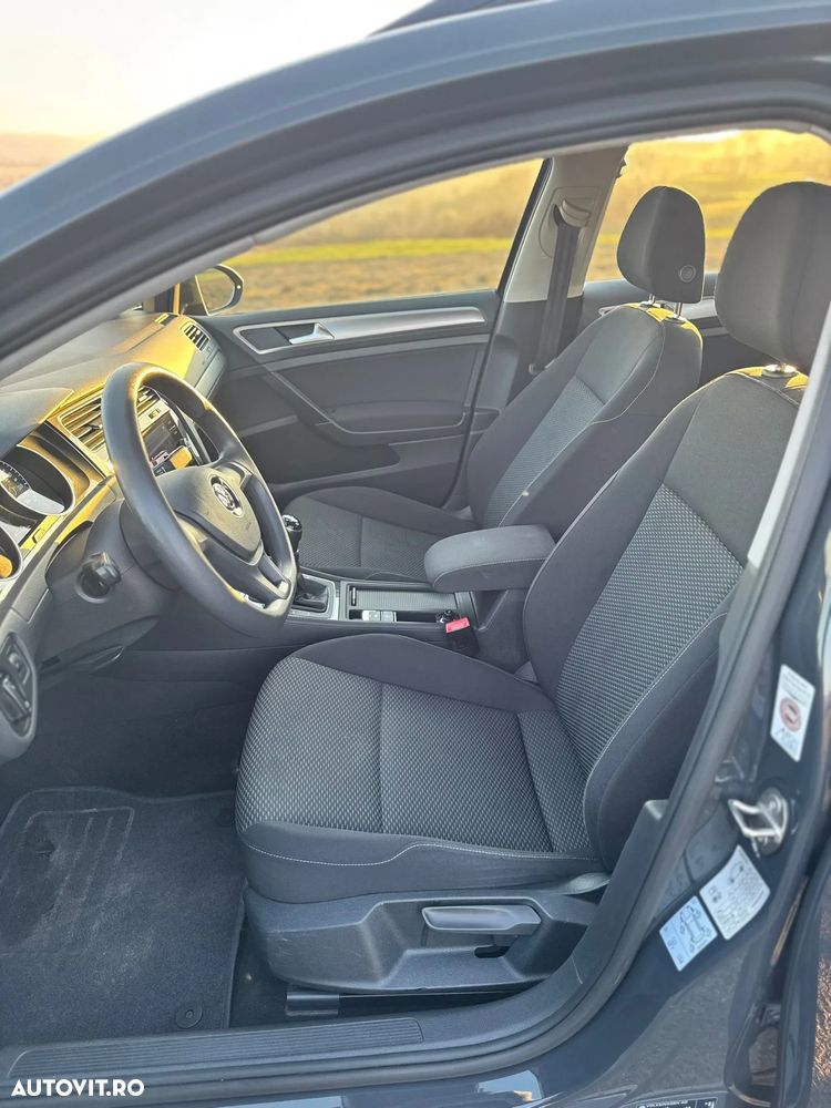 Volkswagen Golf 1.6 TDI (BlueMotion Technology) Comfortline - 12