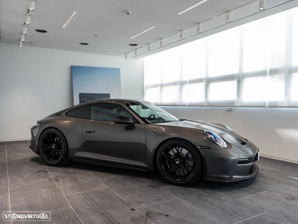 Porsche 911 (992) - 5