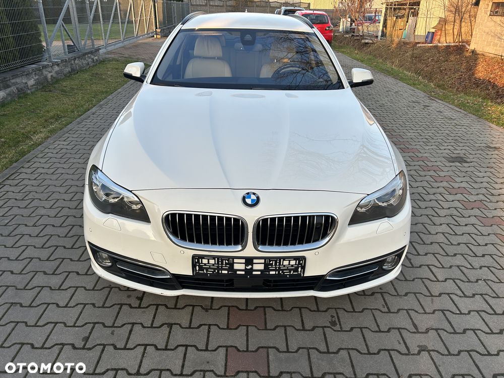 BMW Seria 5 520d xDrive Luxury Line - 1