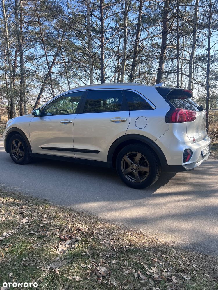 Kia Niro ver-1-6-gdi-hybrid-xl - 6