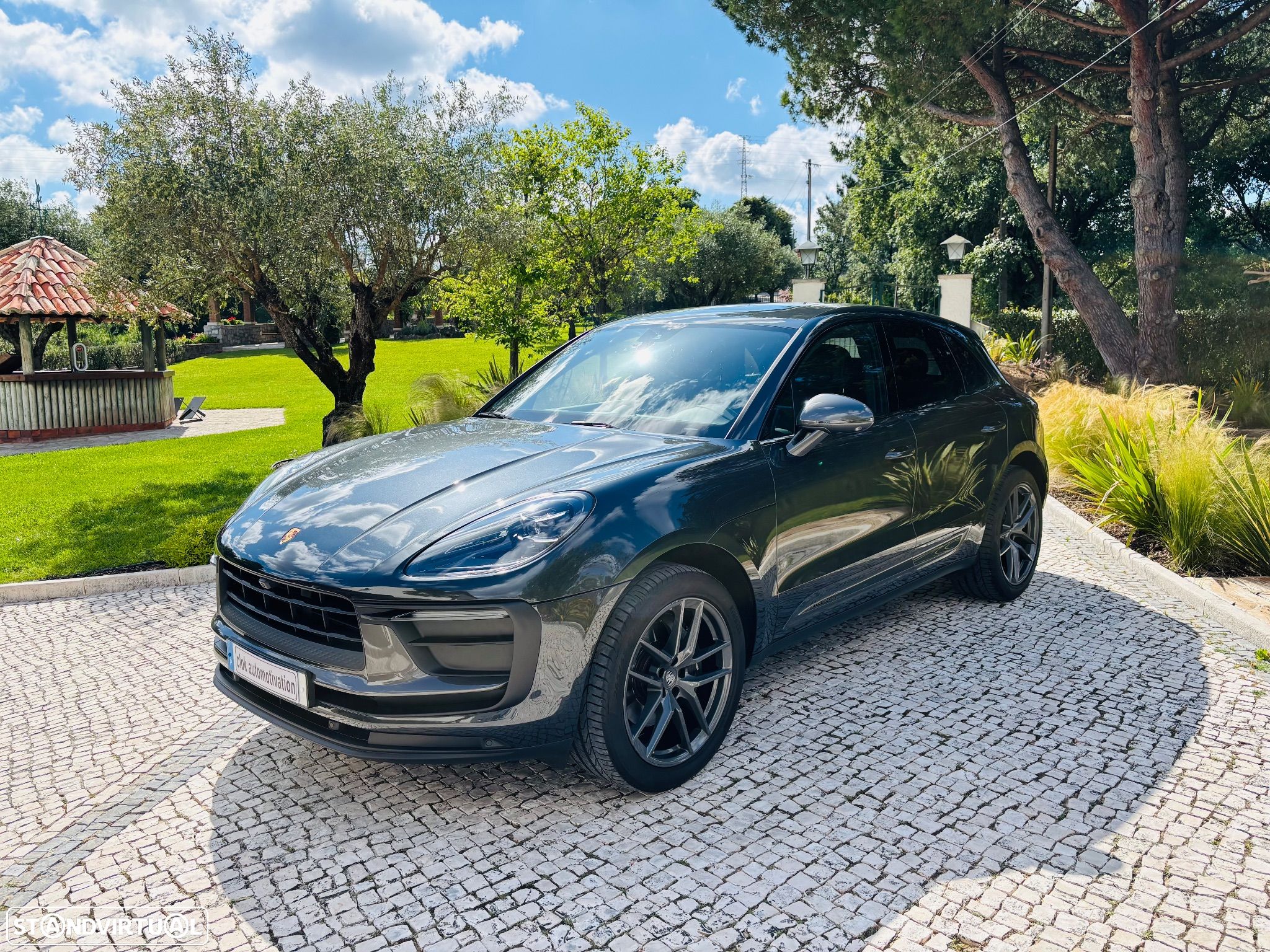 Porsche Macan T - 1