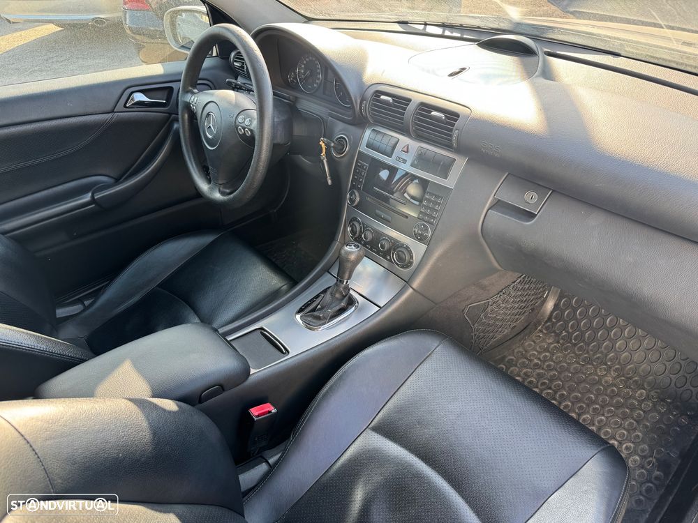 Mercedes-Benz C 220 CDi Sport Coupé Classic Aut. - 26