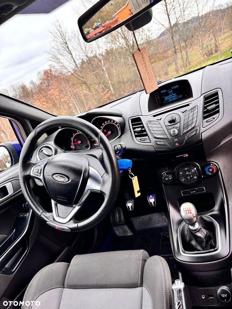Ford Fiesta ST - 7
