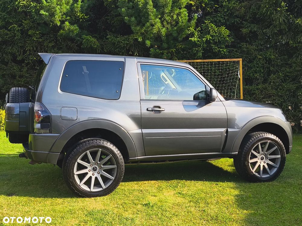 Mitsubishi Pajero 3.2 DI-D Intense - 13