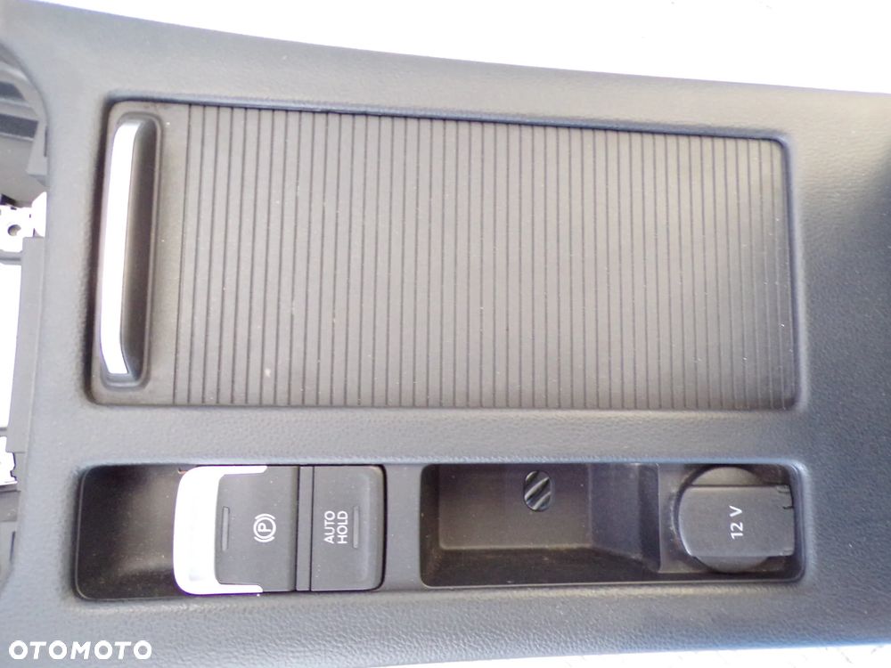 TUNEL ŚRODKOWY VOLKSWAGEN PASSAT B8 - 2