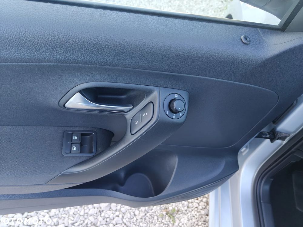 Volkswagen Polo - 24