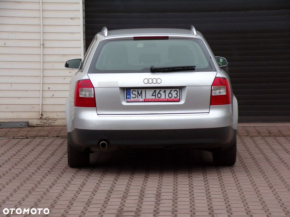 Audi A4 Avant - 11