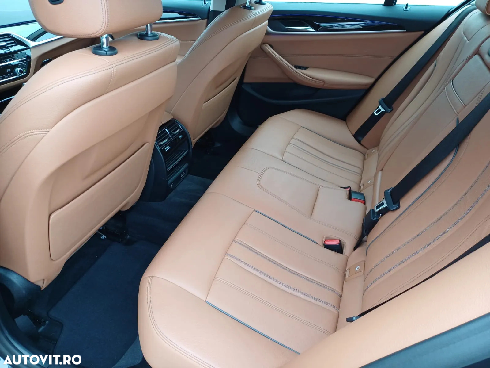 BMW Seria 5 518d AT - 15
