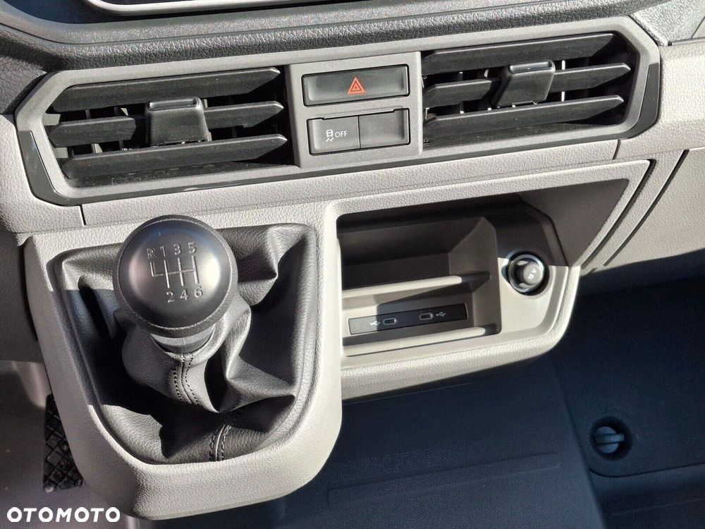 Volkswagen Crafter - 32