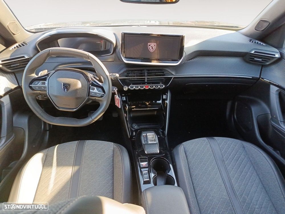 Peugeot 2008 - 10