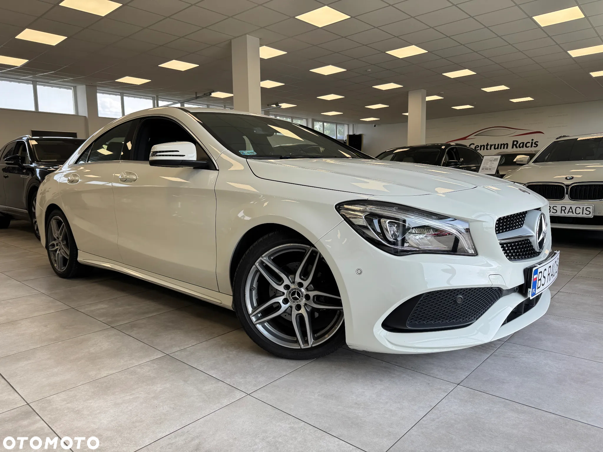 Mercedes-Benz CLA 200 7G-DCT - 20