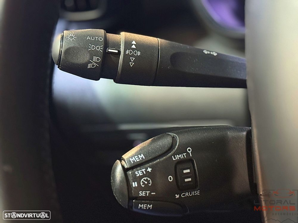 Citroën C3 Aircross 1.2 PureTech Shine EAT6 - 23
