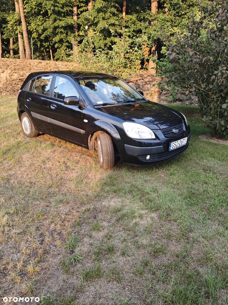 Kia Rio - 6