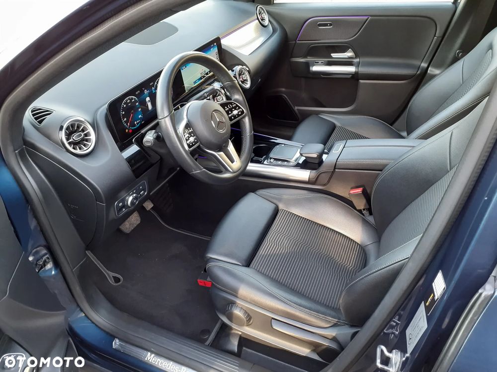 Mercedes-Benz GLA 200 Progressive - 19