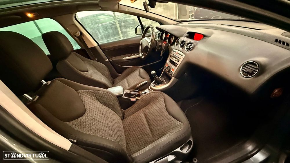 Peugeot 308 SW - 7