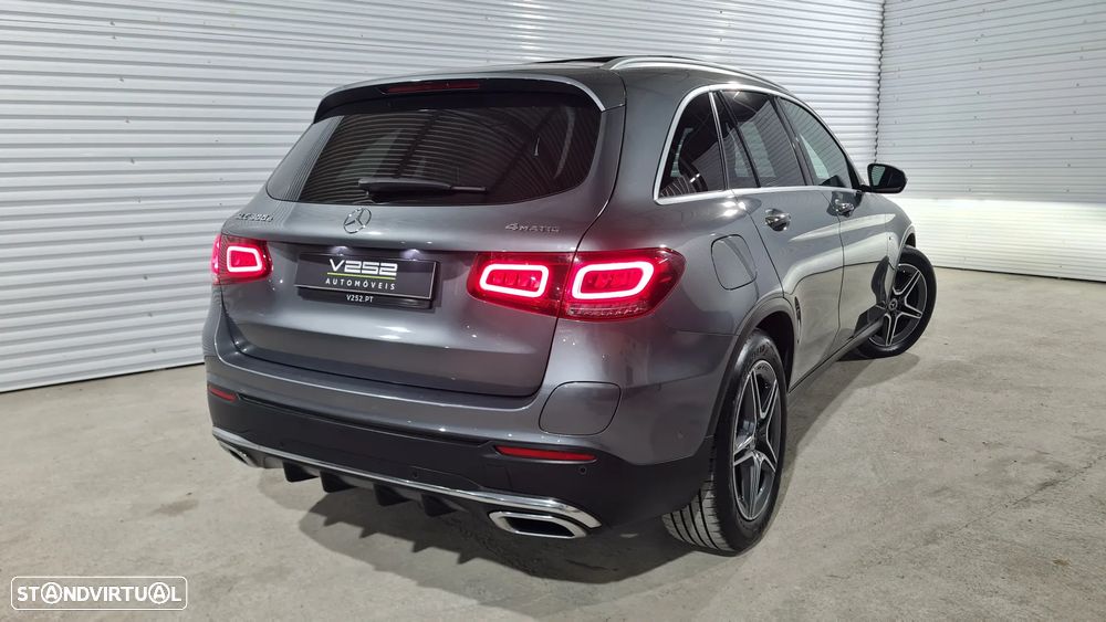 Mercedes-Benz GLC 300 e 4Matic 9G-TRONIC AMG Line - 10
