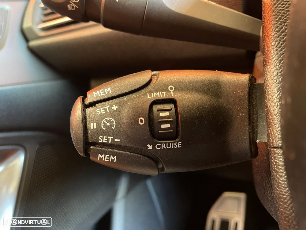 Peugeot 308 1.6 BlueHDi GT Line EAT6 - 12