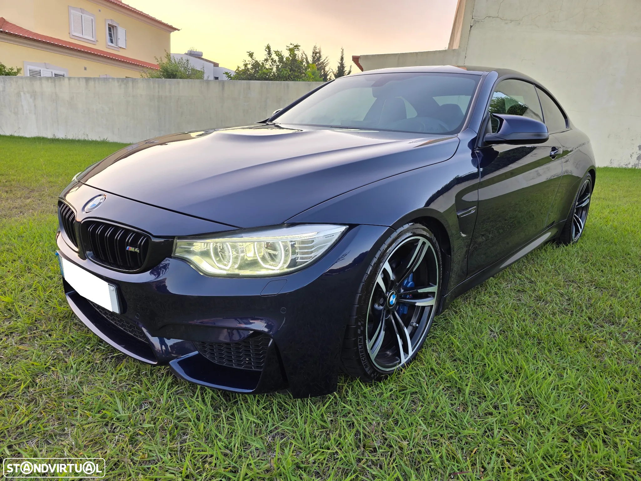 BMW M4 Auto - 27