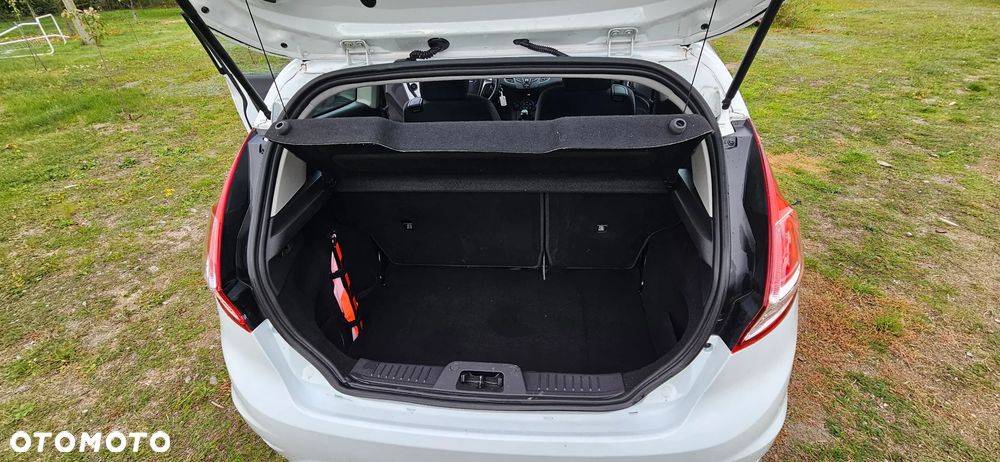 Ford Fiesta 1.25 Trend - 13