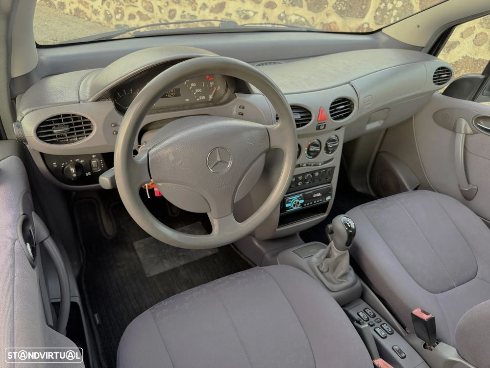 Mercedes-Benz A 170 CDi Elegance — fotografia 8