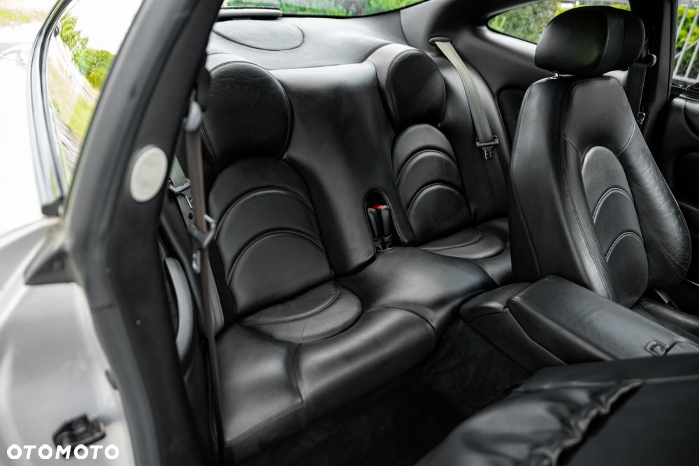 Jaguar XK8 2001