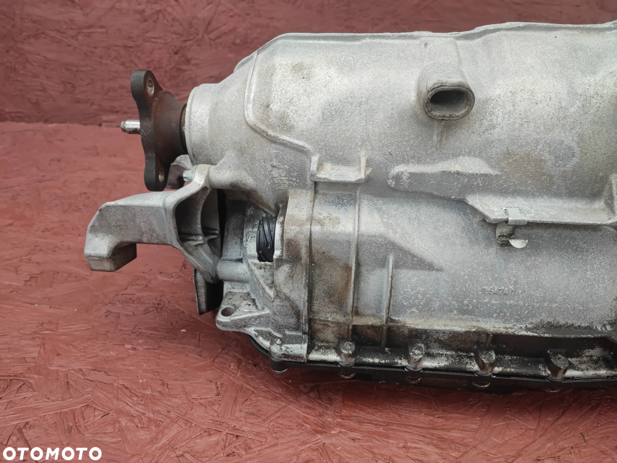 BMW E60 / 61 ORYGINLNA KOMPLETNA AUTOMATYCZNA SKRZYNIA BIEGÓW 6HP-19 DO SILNIKA M54B30 3.0i + KONWERTER O NR. 24 00 7 527 710 / 24 00 7 537 894 / 24 00 7 532 368 / 24 00 7 529 435 / 24 00 7 530 851 OEM - USZKODZONA ! - 6