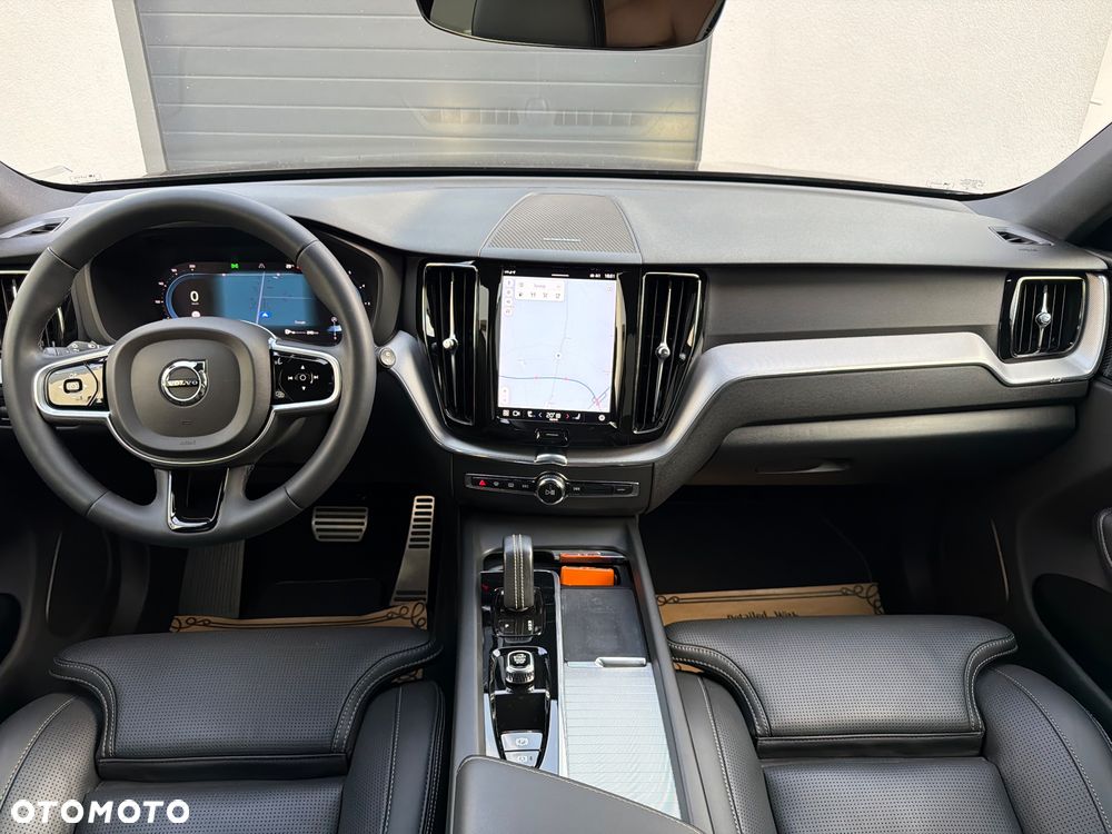 Volvo XC 60 B4 D AWD Geartronic RDesign - 16