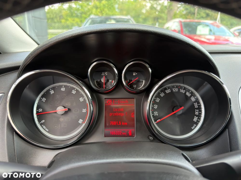 Opel Astra 1.4 Essentia - 30