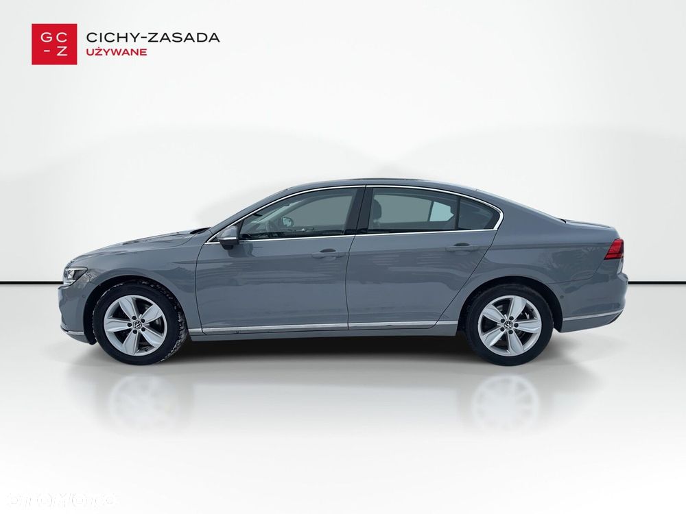 Volkswagen Passat - 8