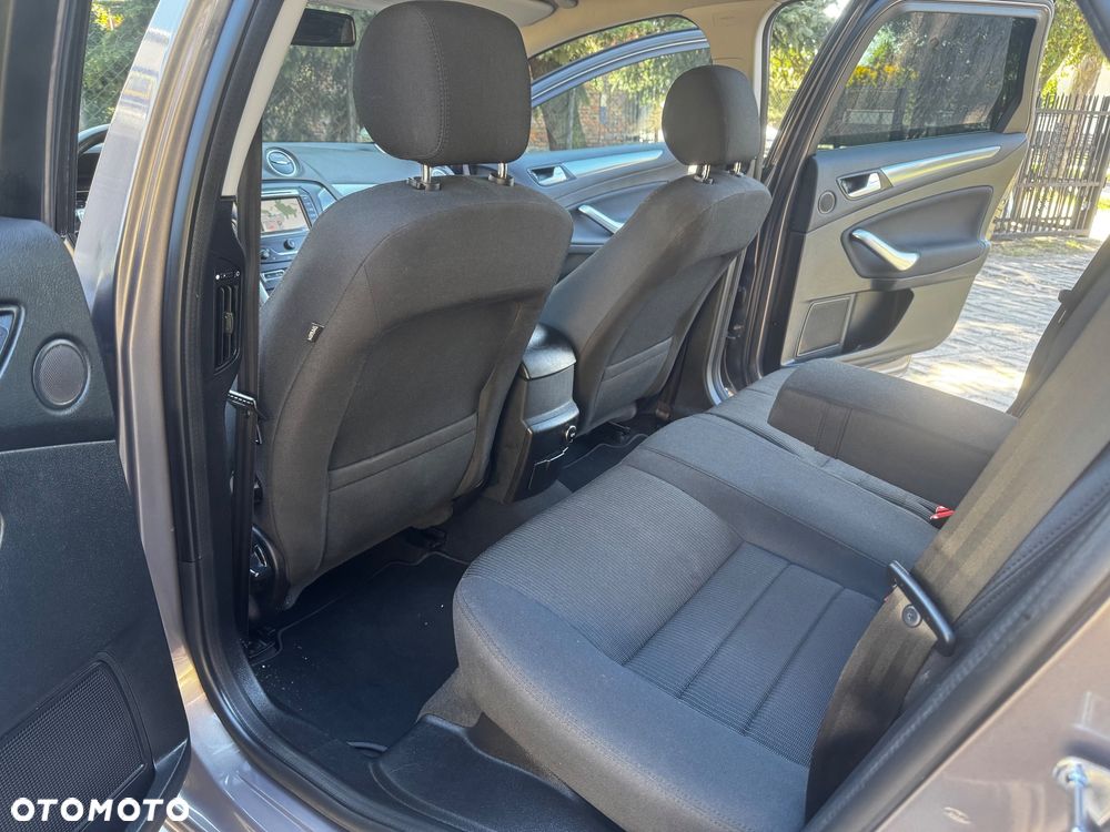 Ford Mondeo 1.6 T Titanium - 10