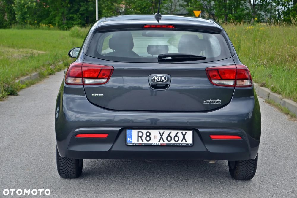 Kia Rio - 15