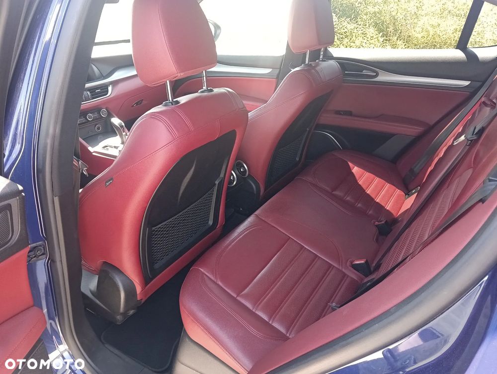 Alfa Romeo Stelvio 2.0 Turbo TI Q4 - 12