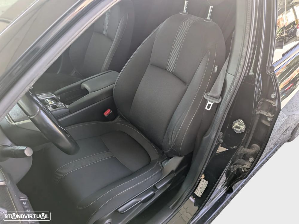 Honda Civic 1.0 i-VTEC Elegance - 5