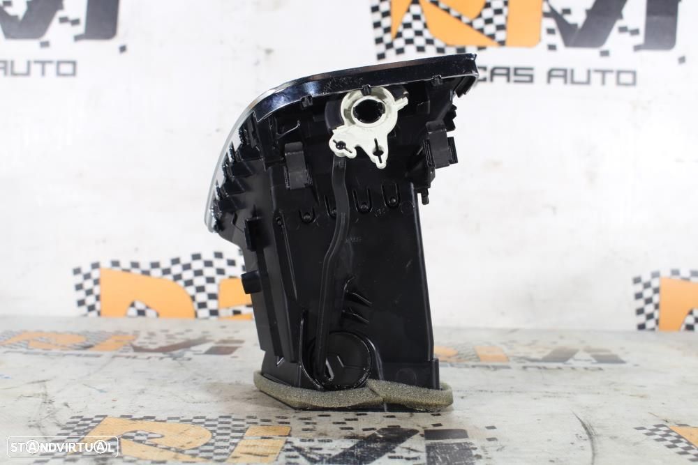 Arejador / Difusor De Ar Seat Leon (5F1)  5F1820902 / Lateral Direito - 5