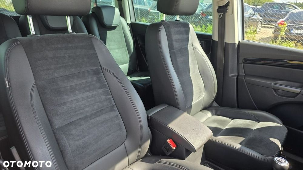 Volkswagen Sharan - 11