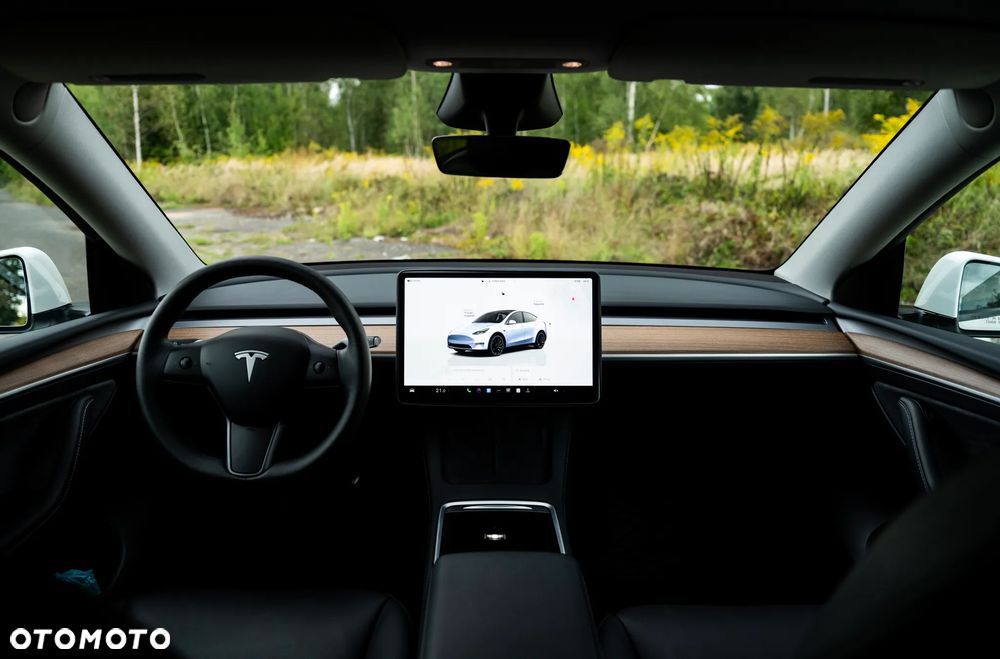 Tesla Y Model RWD - 29