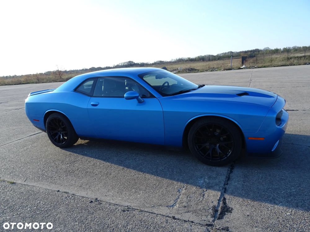 Dodge Challenger - 6