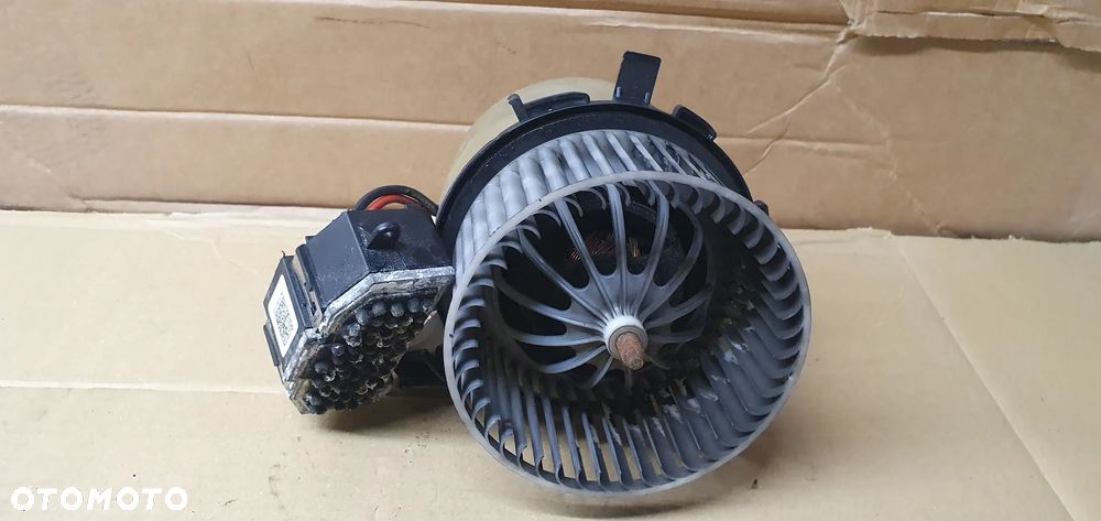 Wentylator silnik dmuchawy nagrzewnicy rezystor Audi A4 B8 8K0820521 - 3