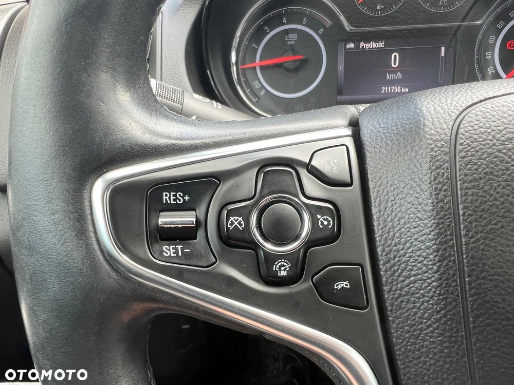 Opel Insignia 2.0 CDTI 4x4 Innovation S&S - 20