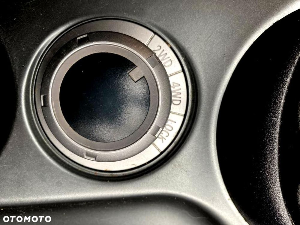 Mitsubishi Outlander 2.0 DID Instyle NAVI - 21